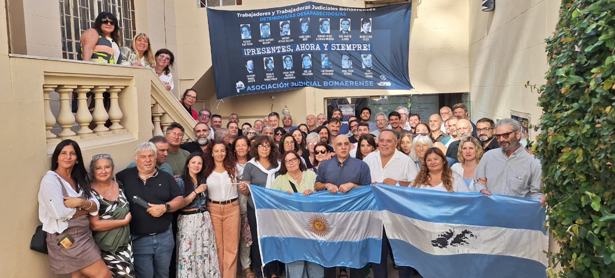 Emotivo homenaje a los 14 compañeros y compañeras judiciales víctimas del terrorismo de Estado